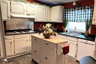764 Aspen Cir, Red Hill, PA 18076 - Photo 11
