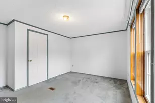 907 Lakeview Dr, Green Lane, PA 18054 - Photo 25