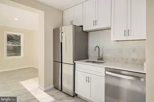 711 W County Line Rd, Hatboro, PA 19040 - Photo 15