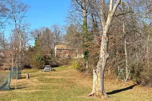 2551 Hillcrest Ave, Norristown, PA 19401 - Photo 17