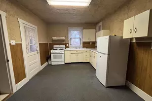 2551 Hillcrest Ave, Norristown, PA 19401 - Photo 3