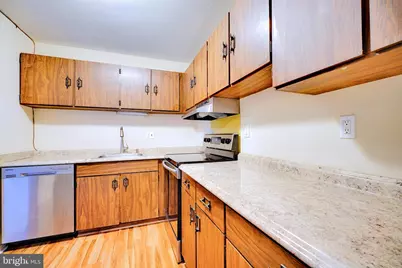 143 Riversedge Drive #CONDO 143, Norristown, PA 19403 - Photo 7