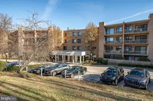 1637 Oakwood Dr, Penn Valley, PA 19072 - Photo 1