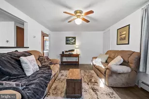 1044 Magazine Rd, Green Lane, PA 18054 - Photo 9