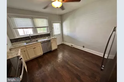 744 Roosevelt Avenue, Norristown, PA 19401 - Photo 9