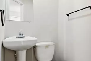 56 S Charlotte St, Pottstown, PA 19464 - Photo 9