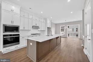 110 Lizabetta Ln, King of Prussia, PA 19406 - Photo 1