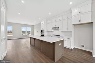 110 Lizabetta Ln, King of Prussia, PA 19406 - Photo 3