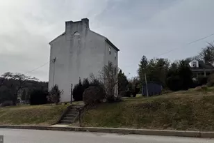 281 E Matsonford Rd, Conshohocken, PA 19428 - Photo 5