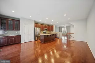 907 Susan Cir, North Wales, PA 19454 - Photo 3