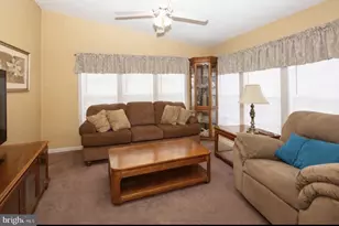 303 Carver Ln, Royersford, PA 19468 - Photo 15