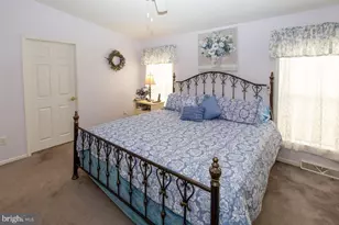 303 Carver Ln, Royersford, PA 19468 - Photo 17