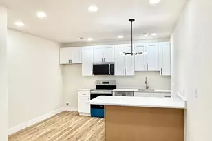 151 N York St, Pottstown, PA 19464 - Photo 5