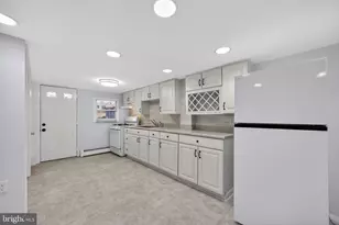 354 E 6th Ave, Conshohocken, PA 19428 - Photo 9