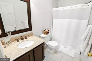 1405 Village Green Dr, Gilbertsville, PA 19525 - Photo 21