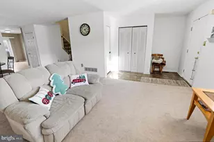 1405 Village Green Dr, Gilbertsville, PA 19525 - Photo 3