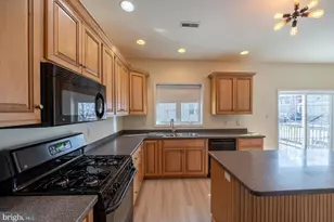 709 Green St, Bridgeport, PA 19405 - Photo 13