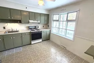 1402 Hearth Dr, North Wales, PA 19454 - Photo 9