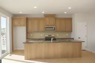 355 Aspen Wy, King of Prussia, PA 19406 - Photo 5