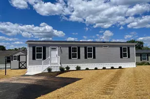 46 Center Ct, North Wales, PA 19454 - Photo 1