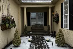 580 Farmdale Cir, Blue Bell, PA 19422 - Photo 3