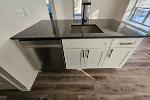 401 Foxcroft Cir, Royersford, PA 19468 - Photo 11