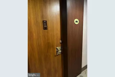 1001 City #E-914, Wynnewood, PA 19096 - Photo 7