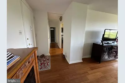 1001 City #E-914, Wynnewood, PA 19096 - Photo 9