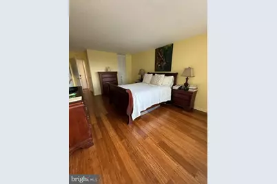 1001 City #E-914, Wynnewood, PA 19096 - Photo 3