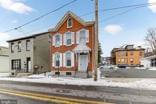 71 N Charlotte St, Pottstown, PA 19464 - Photo 1