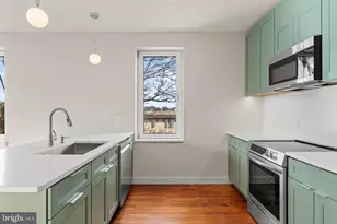 933 W Lancaster Ave, Bryn Mawr, PA 19010 - Photo 3