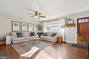 673 Barrington Rd, Collegeville, PA 19426 - Photo 3