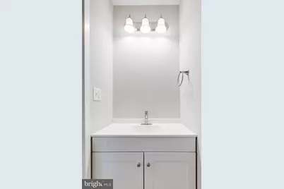 369 E Hector Street, Conshohocken, PA 19428 - Photo 9