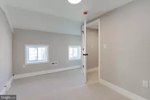 369 E Hector St, Conshohocken, PA 19428 - Photo 39