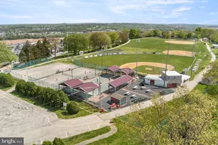 37 Anderson Dr, Bridgeport, PA 19405 - Photo 29