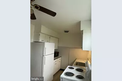 219 W 6th Street #2, Lansdale, PA 19446 - Photo 3