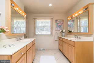 7 Vera Ln, Conshohocken, PA 19428 - Photo 45