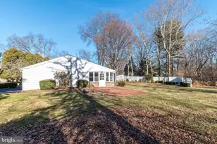 7 Vera Ln, Conshohocken, PA 19428 - Photo 33