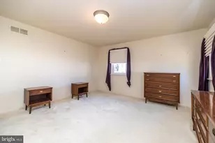 7 Vera Ln, Conshohocken, PA 19428 - Photo 37