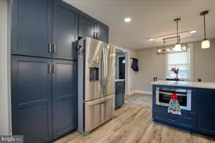 2323 S Gilinger Rd, Lafayette Hill, PA 19444 - Photo 13