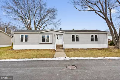 921 Lakeview Drive, Green Lane, PA 18054 - Photo 1