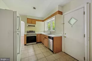 14 Rock Hill Rd, Bala Cynwyd, PA 19004 - Photo 3
