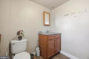 307 Haws Ave, Norristown, PA 19401 - Photo 9