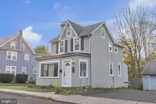 110 Washington Ave, North Wales, PA 19454 - Photo 3