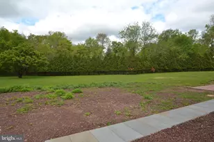 1436 E Lamplighter Ln, North Wales, PA 19454 - Photo 37