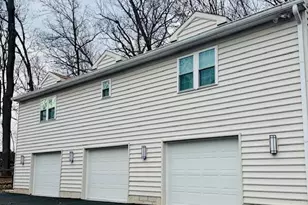 2104 Squirrel Hill Rd, Schwenksville, PA 19473 - Photo 11