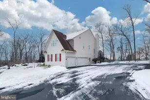 2104 Squirrel Hill Rd, Schwenksville, PA 19473 - Photo 3