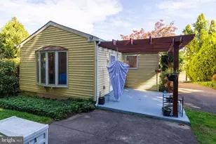 2976 Carnation Ave, Willow Grove, PA 19090 - Photo 23