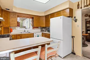 2976 Carnation Ave, Willow Grove, PA 19090 - Photo 5