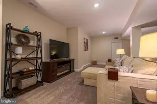 1024 Bayberry Dr, Pennsburg, PA 18073 - Photo 75